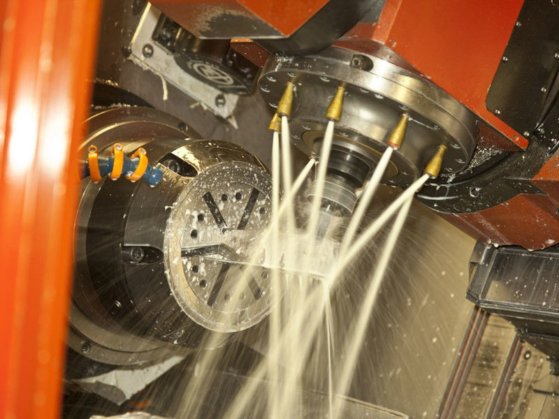 購買扭(niu)軸折彎(wān)機時需(xu)要了解(jie)什麽？